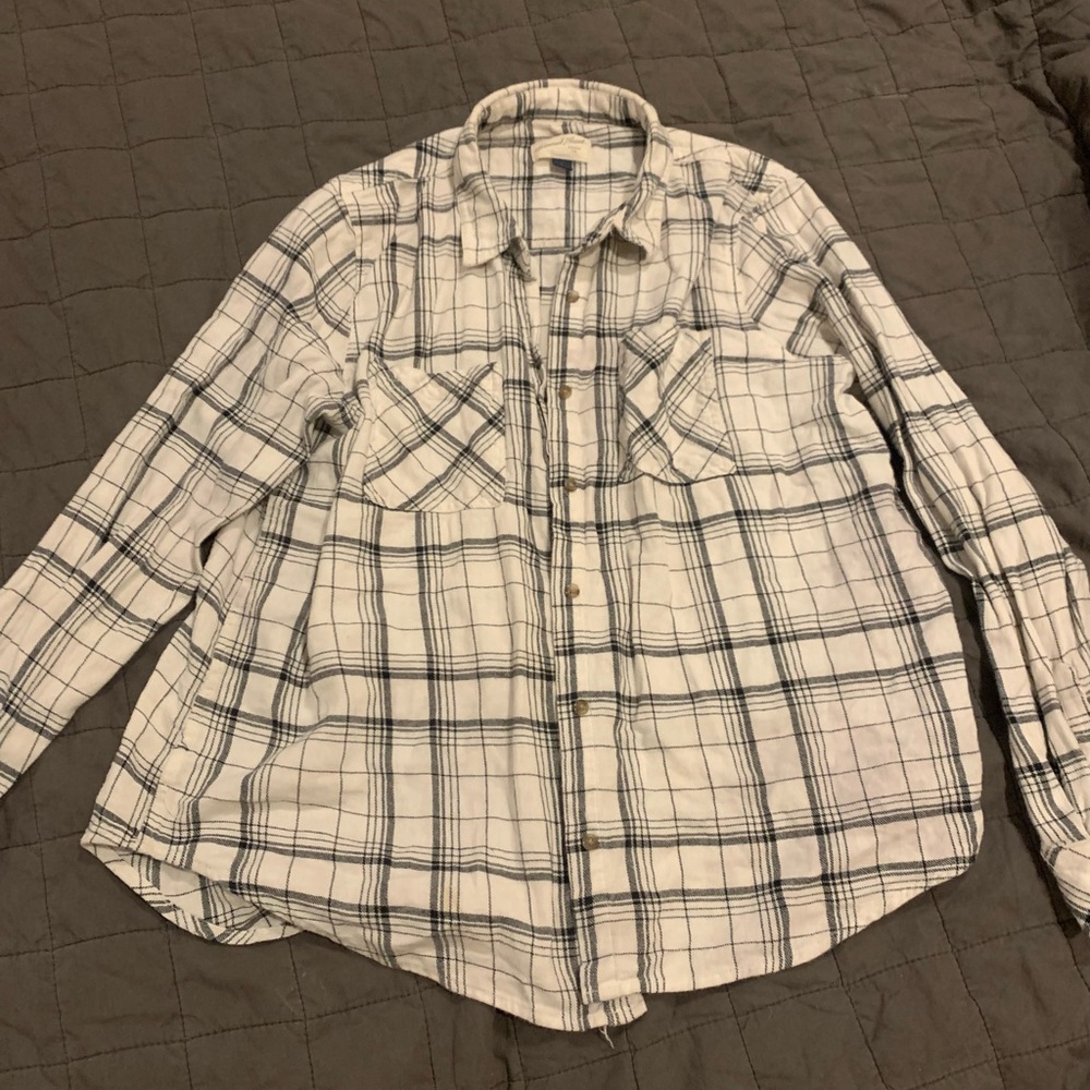 Universal Thread Button Down